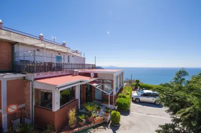 Mini Hotel - Angolo di Paradiso - Hotels near Campi Flegrei (Fiery Fields)