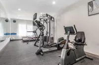 麗笙鄉村飯店及套房，莫德斯托/薩利達 - 健身房