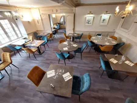 Logis Hôtels - Hôtel et Restaurant le Lion d'Or