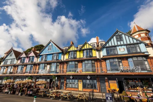 Beachcliff Rooms & Apartments Hotels in Barry