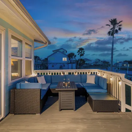 Hideaway at Redhead Road