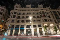 Room00 Gran Vía Hostel