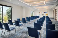 Holiday Inn Express Hamilton - Upper James