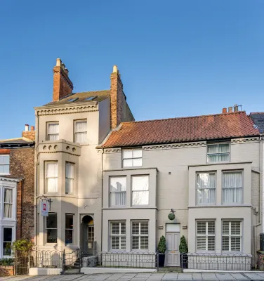 喬偉克飯店 Redwood Park Fishery附近的飯店