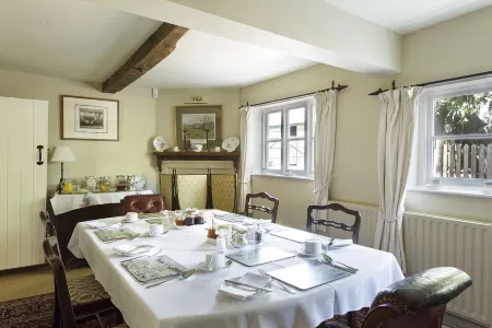 Church Farm B&B Near Telford and Ironbridge Отели в г. Шифнал