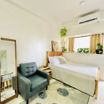 WV Towers 鄰近University of San Agustin Extension Campus Chapel的酒店