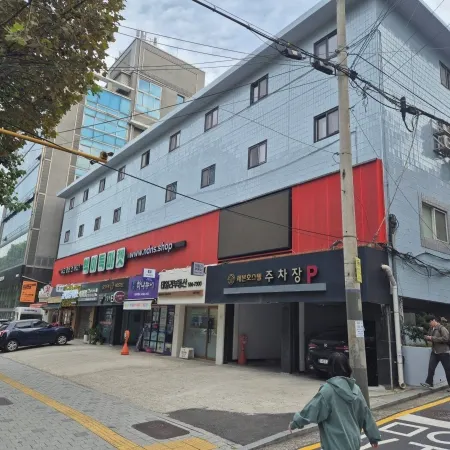 Gangnam Seven Hostel