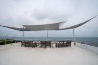 Spacious 4-Bed Villa in Placencia Village w Pool