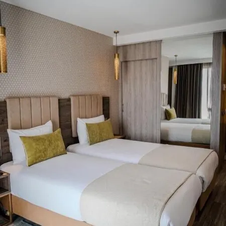 AZ Hotel des Arts