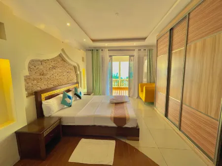 Shanzu Two Bedroom Seaview Oasis. Отели в г. Шансу