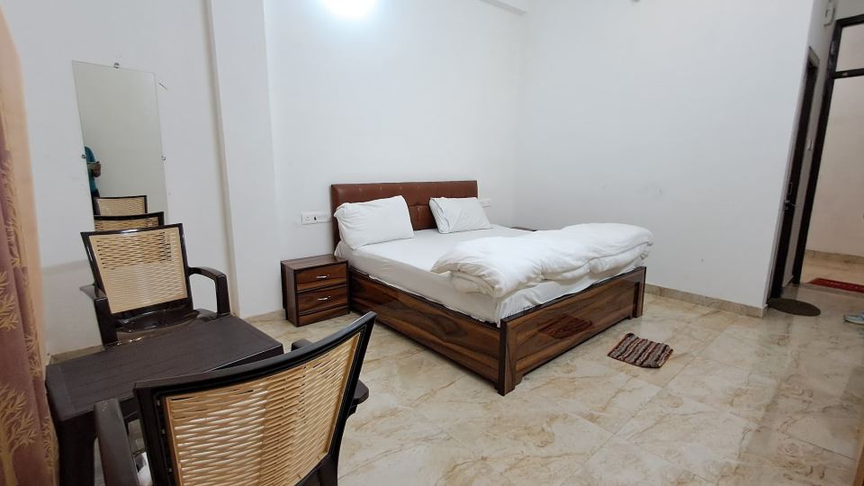 HK Jaiswal Sabha Kumbh Guest House