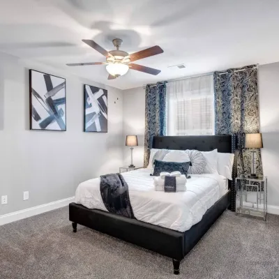 A Taste of Luxe *Upscale Condo*