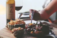 Oceanfront Suites at Cowichan Bay - breakfast