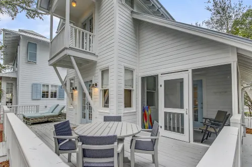 Seaside Cottage "sea Shack" Adorable Tupelo Street, Sleeps 4 1 Bedroom Home by Redawning Hôtels à : Seaside