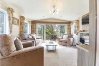 Host & Stay - Butterfly Lodge Hotels in Thirston