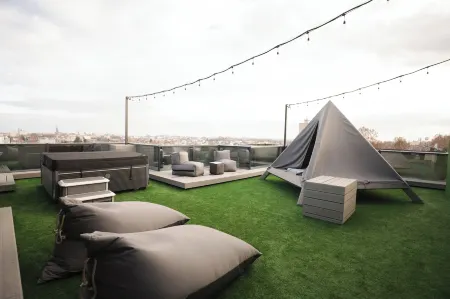 DISTRICT boutique hotel