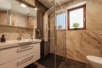 Elegant Apartment Hrastnica 2 Hotels in Municipality of Škofja Loka