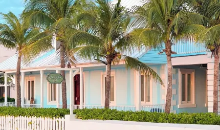 Grand Turk Inn Отели рядом с достопримечательностью «Oasis Divers»