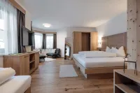 Chalet Pirchhof Inklusive Sauna Hotels in Sautens