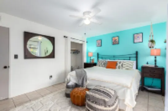 ซันเซ็ต เอเอสยู ไพรเวท พูล อัพเดท คิทเช่น บาธส์