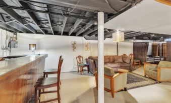 Cozy 3Br Westland Retreat 3 Bedroom Home by RedAwning