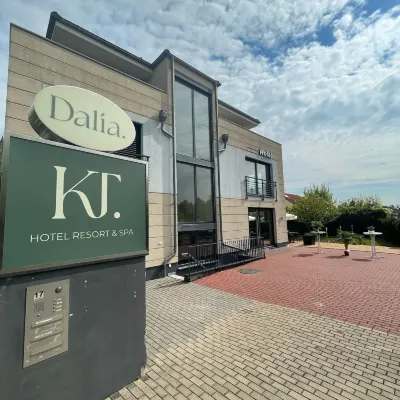 K&T Estates Resort & Spa, Frankfurt Hotels near فرابورت أرينا