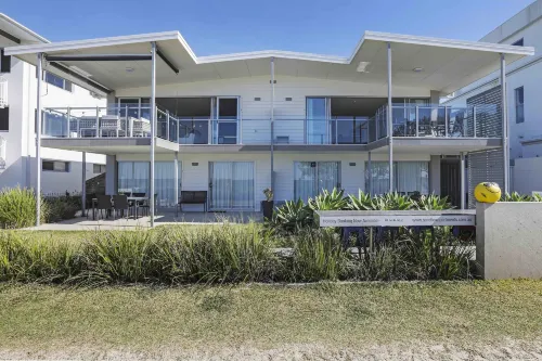 Sandbox Apartments Hotels in Elanora