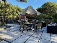 BEST LOCATION, Few min walk, Bike to Deerfield Beach and Pier. one acre property