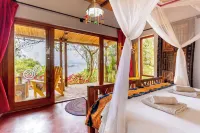 Chameleon Hill Forest Lodge Hotels in Bufumbira