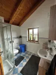 wonderful apartment with connection to public transportation to Munich