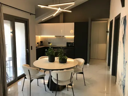 Deluxe 2Br Suite with Sea Views to Argostoli Bay