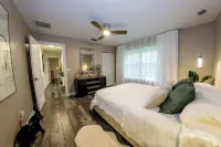 Little Ranches Retreat in the Heart of Equestrian Community