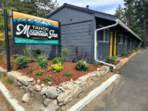Tahoe Mountain Inn Hotel a 