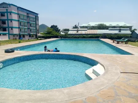 Hotel Staridge Limited