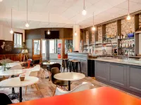 宜必思昂熱中心酒店