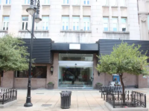 Hotel Monterrey Macroplaza โรงแรมใกล้มาโครพลาซ่า