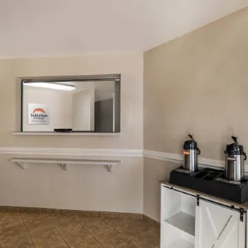 Suburban Studios Denver Central-Arvada