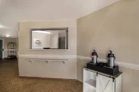 Suburban Studios Denver Central-Arvada Hotels in Arvada