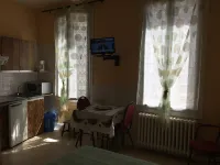 beau studio avec 2 lits ( lits fait pour votre arrivée)