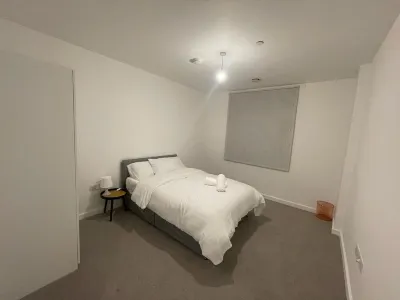 New 2 Bedroom Apartment Barking Các khách sạn gần Barking