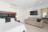 Casa Zénica | Gated Villa with Pools, Rooftop,Tennis Court, Beach Club&PGA Golf Hotels in Akumal