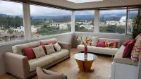 Penthouse Breathtaking View from 9000 feet high in beautiful Cotacachi, Ecuador Hotel a Cotacachi