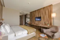 Shimall Deluxe Hotel a 