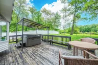 Private Waterfront Home Nestled In A Quiet Section Of Lake Hopatcong