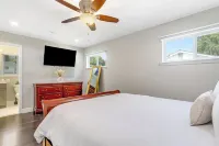 4-bedroom house in awesome Temple Hills with AC, WiFi. Enjoy your stay Hotel a Camp Springs