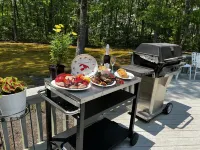 Bright & airy 4BR contemporary in Little Neck Bay, New Seabury. 1mi to beach.