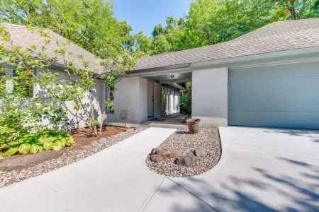 Private retreat with great views of downtown Cincinnati