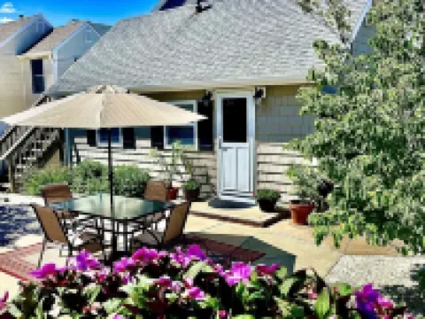 Private cottage at the entrance of Island Beach State Park Hotels in Berkeley