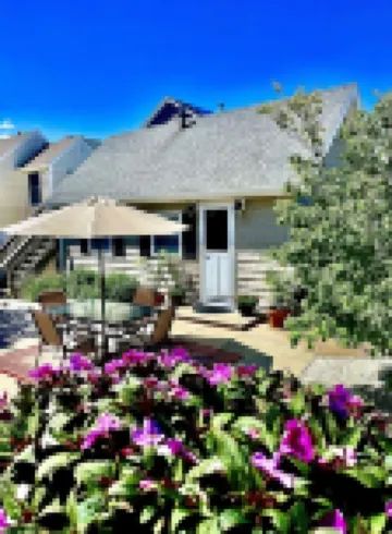 Private cottage at the entrance of Island Beach State Park