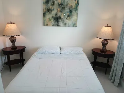 Private accommodation Located 10 minutes from downtown, 5 from airport Citi Trends 주변 호텔